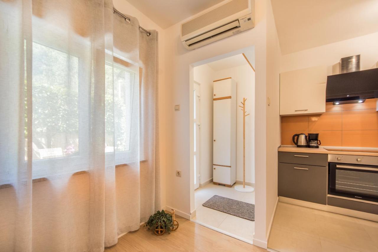 Piccola Pineta Apartment Pula Exterior photo