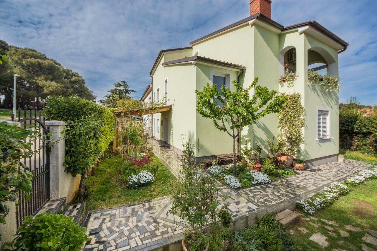 Piccola Pineta Apartment Pula Exterior photo